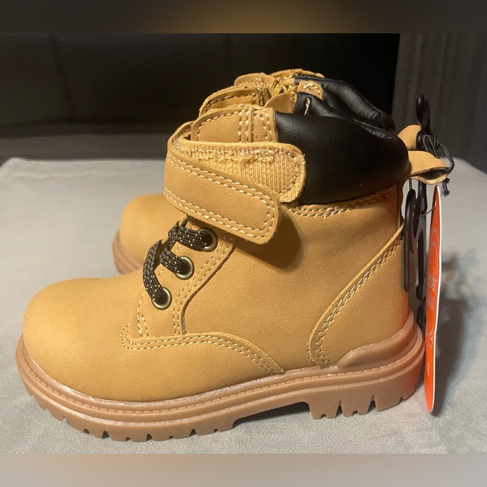 NWT Wonder Nation Tucker Toddler Boys Wheat Hiking Boots Size 8 Memory Foam - Picture 7 of 11